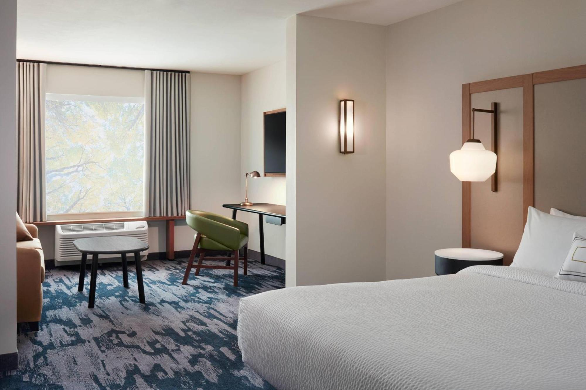 Fairfield Inn & Suites Шони Экстерьер фото